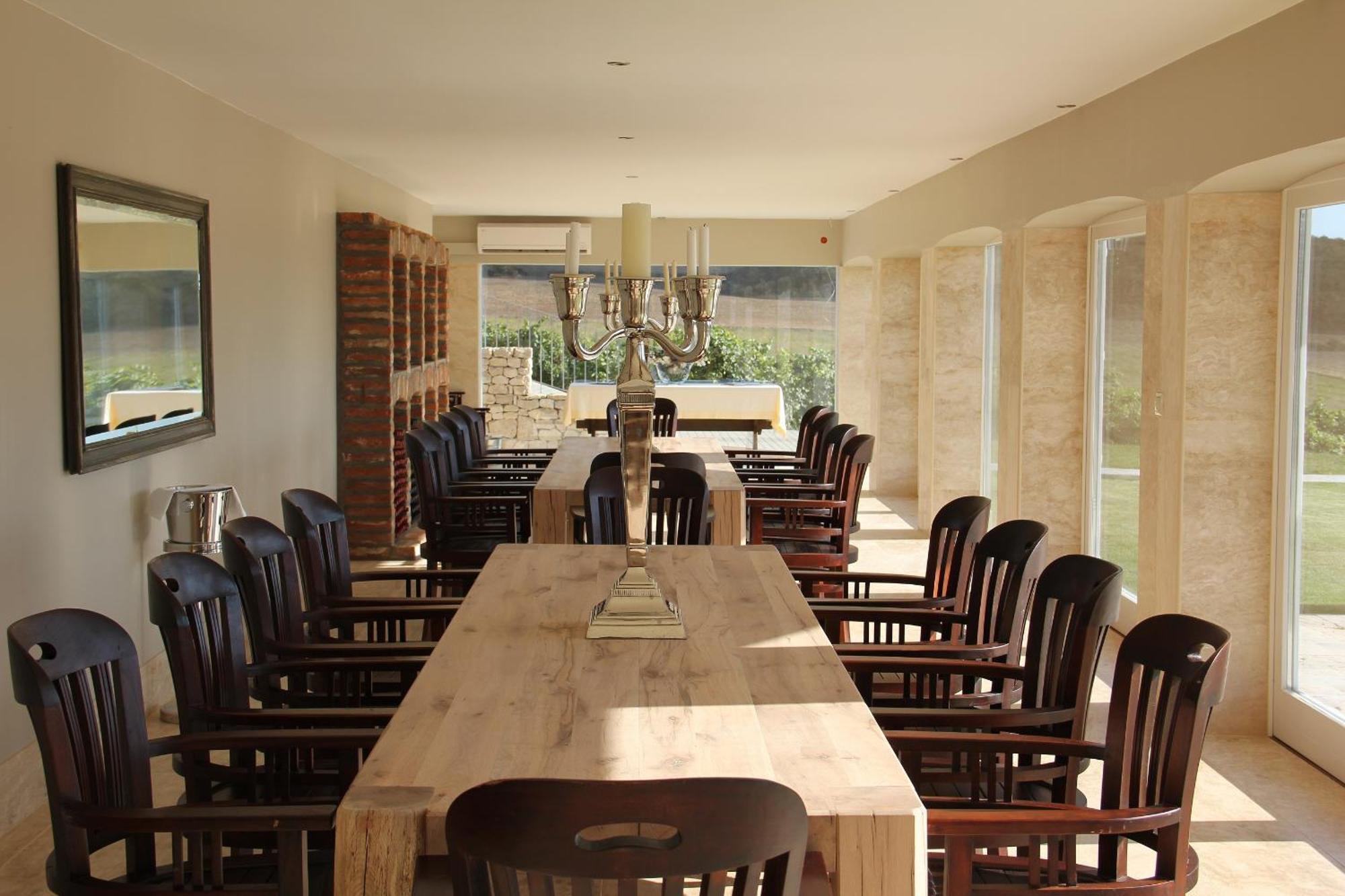 Liszkay Borkuria Hotel Monoszlo ภายนอก รูปภาพ
