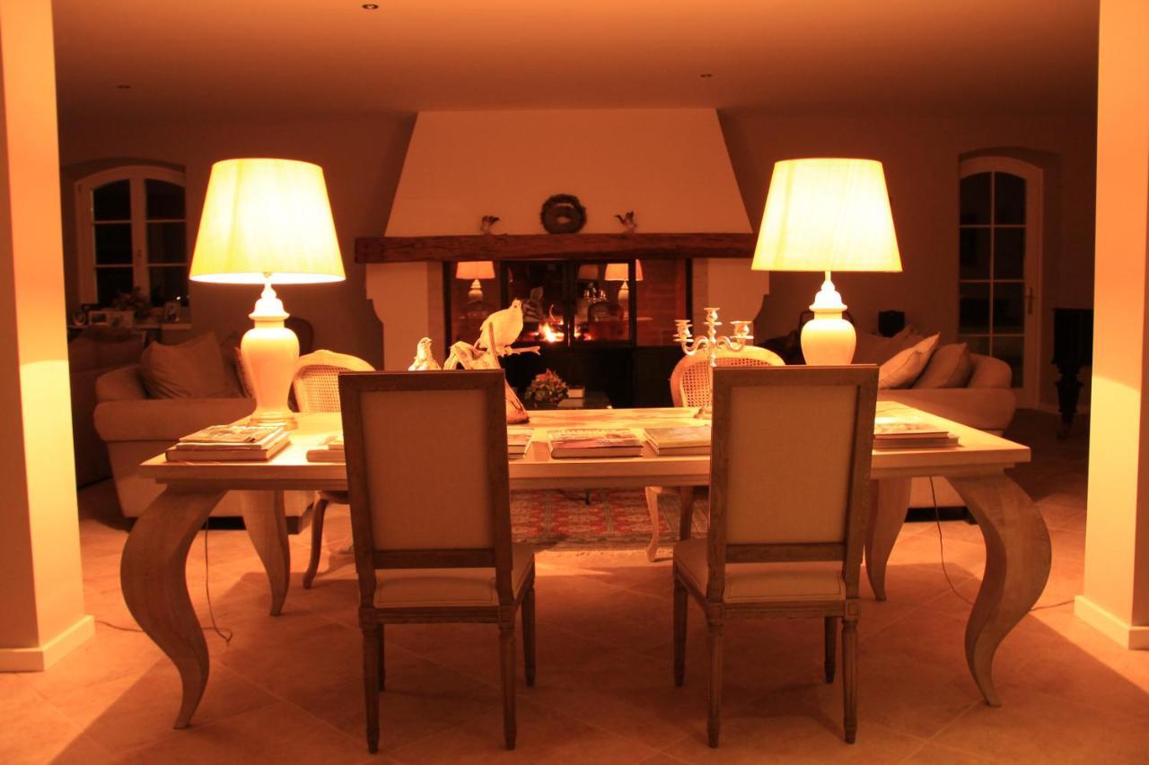 Liszkay Borkuria Hotel Monoszlo ภายนอก รูปภาพ